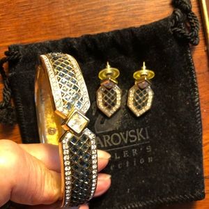 Swarovski bracelet and earrings set